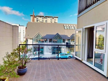 Centre of City - Total Magic and Space and Garage