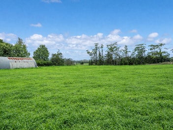 Location. Land. Lifestyle.