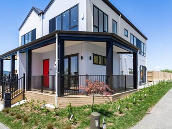 Brand New 4 Bedrooms Corner Home