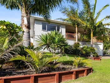 Ota Point – Overlooking Waitapu Bay, Whangaroa