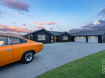 Modern Coatesville Country...