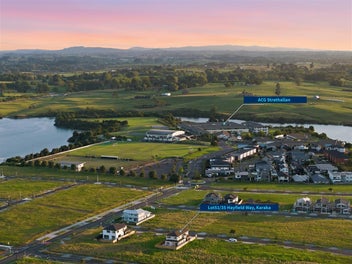 SHOWCASING STYLE MASTERPIECE– 5 BEDROOMS LUXURY!