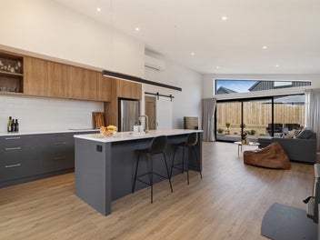 Motivated vendors, must be sold!