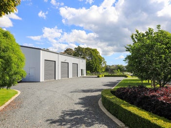 Family home, shed & income potential