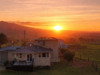 A Shed to Store & Views to Die For