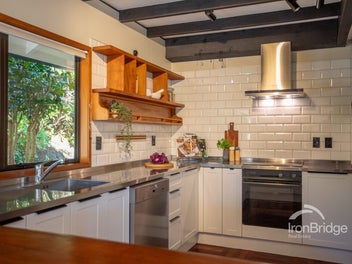 Hidden Chatsworth Sanctuary