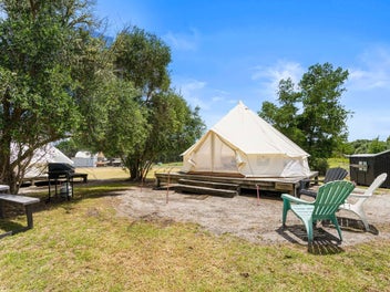 A multi-dwelling estate with endless possibilities