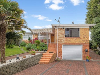 First Time in 27 Years: 817m² Freehold Opportunity