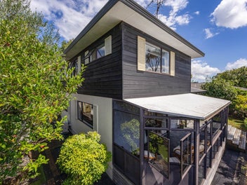 Gorgeous Private Living – A Family Sanctuary