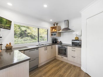 Two dwellings, views, privacy and lifestyle