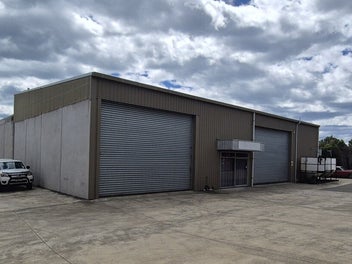 Image 1 of 3
