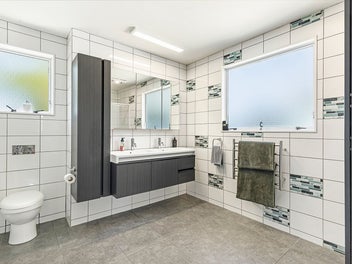 Low Maintenance – Owners Headed Out of Town!