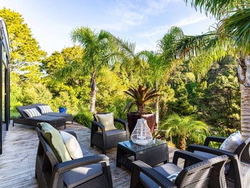 Tropical lifestyle retreat