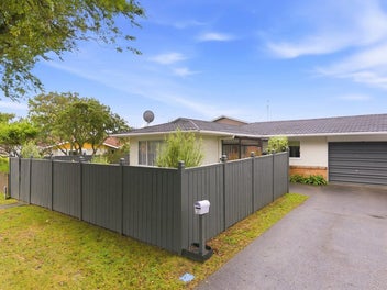 Sunny, Spacious & So Well Positioned