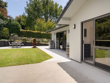 Bethlehem Fringe Lifestyle Opportunity