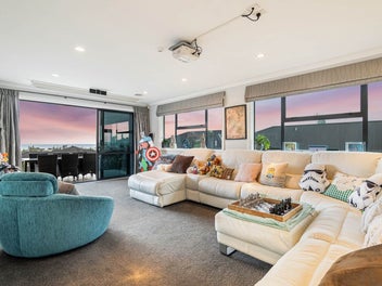 Stunning Seaview with 6 Plus Car Garage