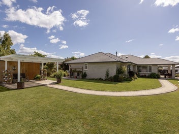 PRICED TO SELL, VIEW TODAY!