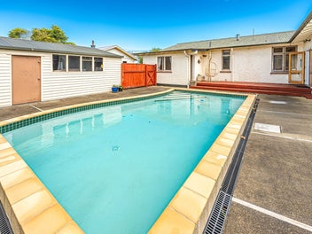 Five Beds. Triple Garage. Work-From-Home Ready.