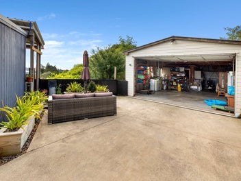 Priced to sell offers over $480,000