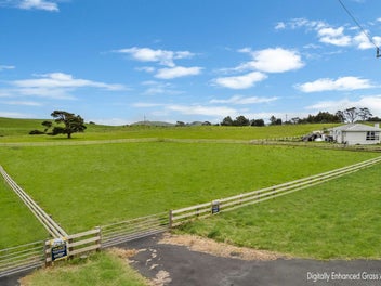 Fabulous Awhitu Lifestyle Block - No Covenants