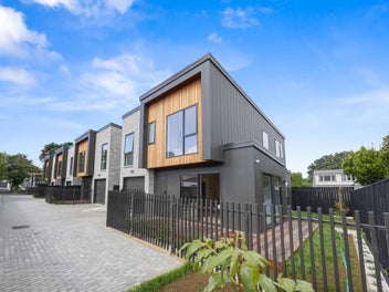 Brand-New Freestanding Homes in Epsom