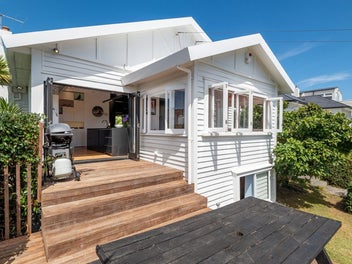 LET THE GOOD TIMES ROLL...