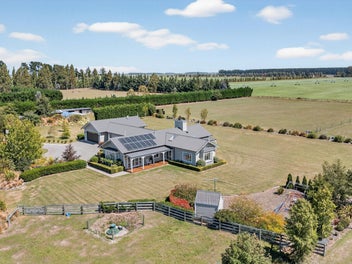 Country charm meets self sufficient comfort