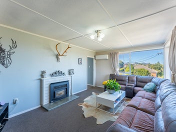 Light & Bright - Love at First Sight!