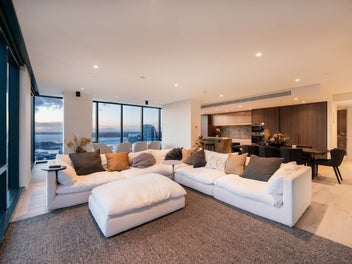 Penthouse in CBD, $700K Reduction