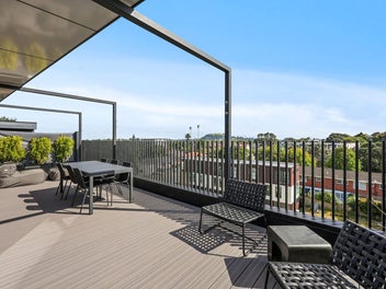 Penthouse Rooftop Epsom