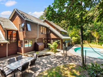 Bush side lifestyle retreat