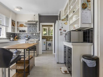 Spacious Family Living with Stunning Rural Outlook