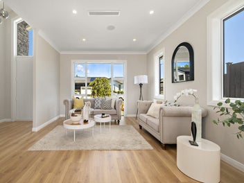 Family Haven with Self-Contained Granny Potential