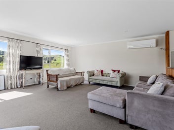 Rural Serenity, Coastal Freedom