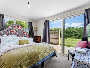 Rural Serenity, Coastal Freedom