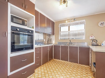 Your Beach Retreat on Koputara Road