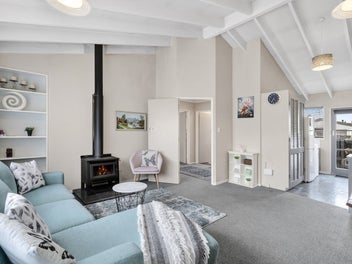 Perfect Starter to Downsizer!