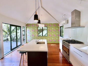 Are you in Bali, Fiji or Hawaii? Opportunity!