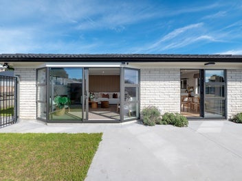 Fresh, Stylish & Effortlessly Easy-Care