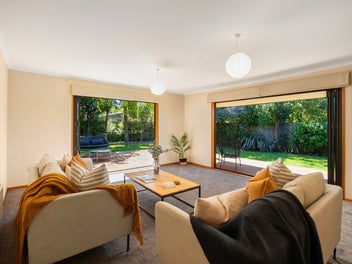 Expansive living, park-like setting