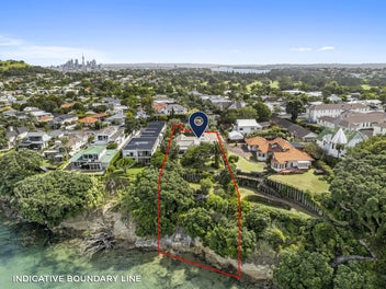 Coastal estate of rare scale and potential