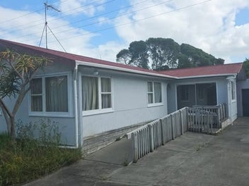 Image 1 of 20