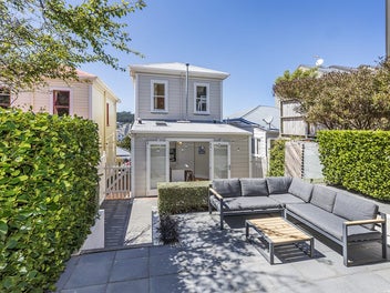 Berhampore Villa - Sun, Space and Superb Outdoors