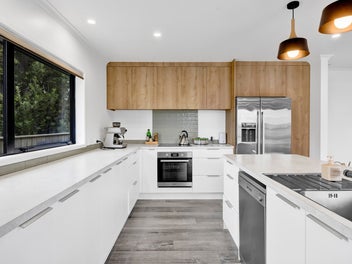 Serious vendors Say Sell!