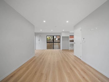 Five Beautifully Designed Duplex Homes in a Pr...