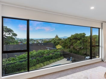 PRIVATE FAMILY HAVEN WITH STUNNING VIEWS