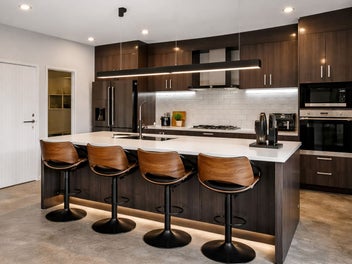 Scale, Flexibility, Income Potential