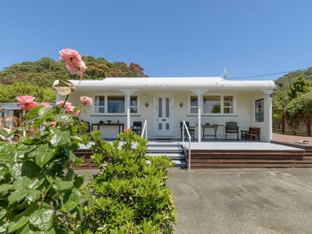 Coastal Find – Without A City Price Tag