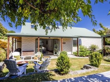 Well-presented, well-located