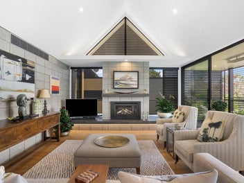 Architectural Air Meets Coastal Calm